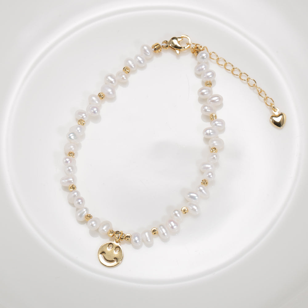 Smiley Charm Natural freshwater pearls 18k gold filled Bracelet