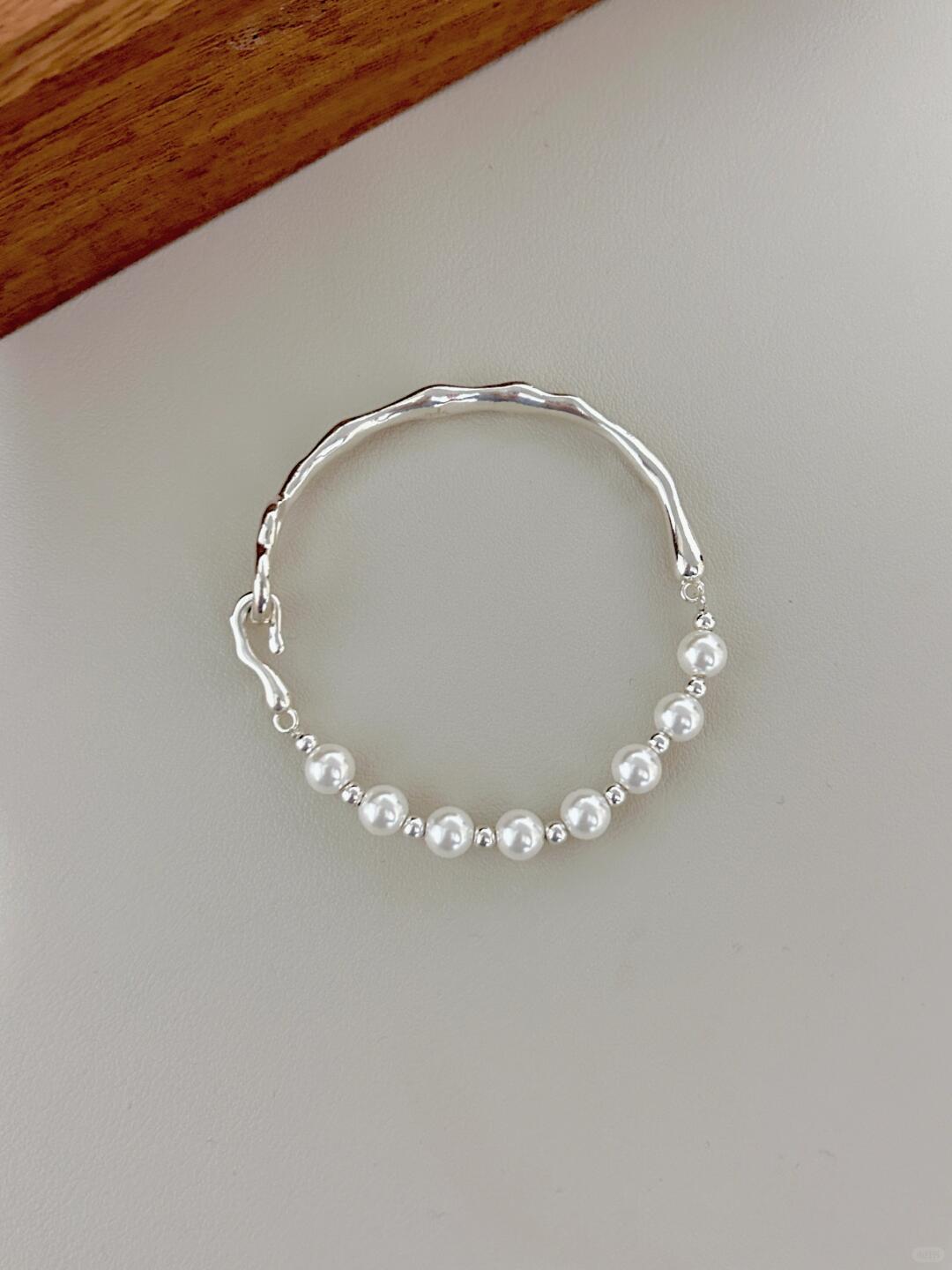 Minimalist design pearls Sterling Silver 925 Bracelet