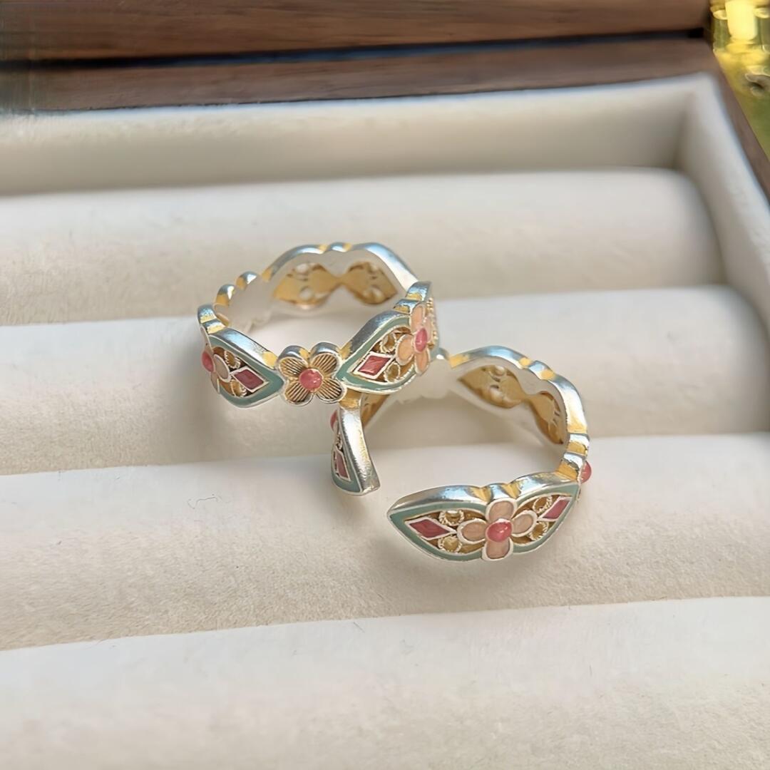 Traditional Style Sterling Silver ring adjustable