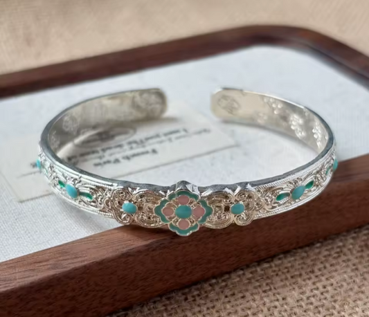 Traditional Style Sterling Silver 925 Bangle bracelet