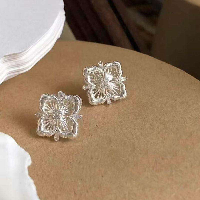 Trendy Sliver 925 Stud Earrings