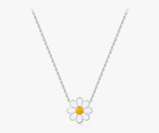 Lazy Daisy Sterling Silver Necklace