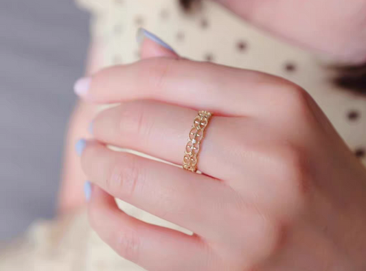 Waltz 9K gold vintage lace Certified Ring