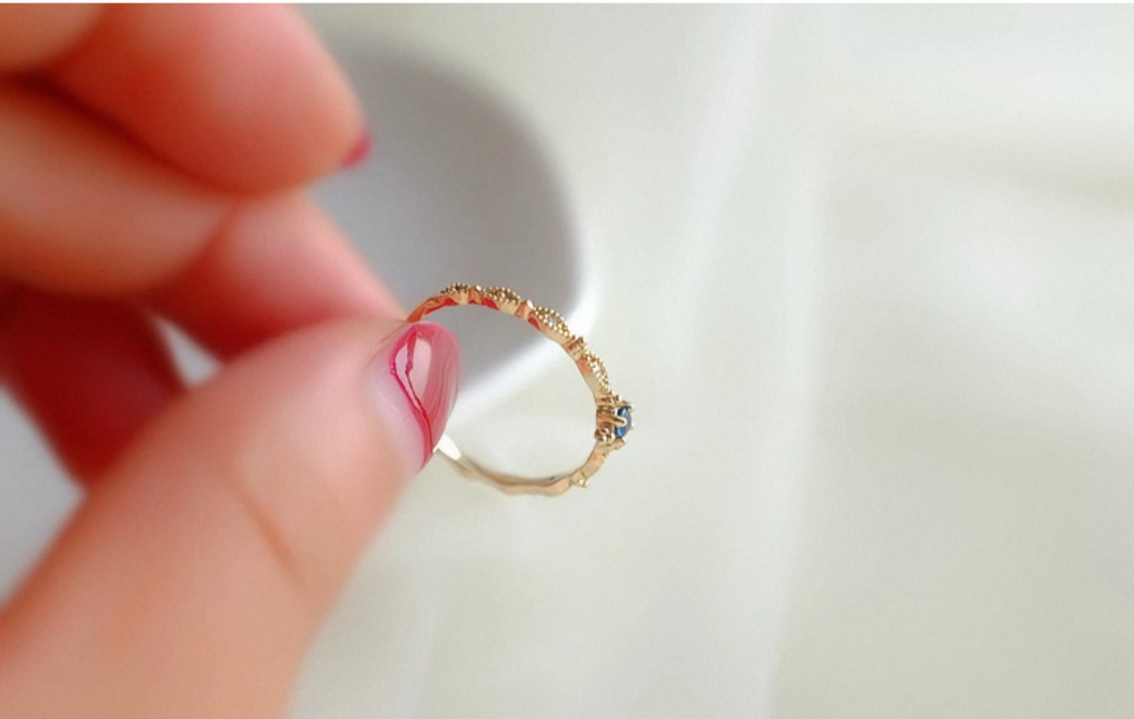 9K gold, natural sapphire Certified Ring