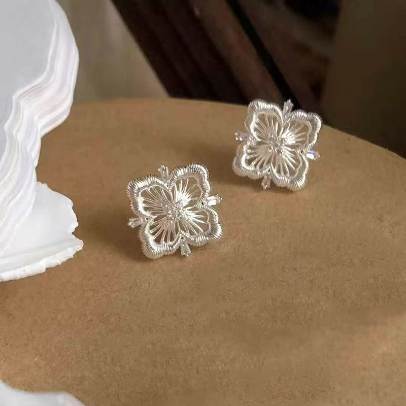 Trendy Sliver 925 Stud Earrings