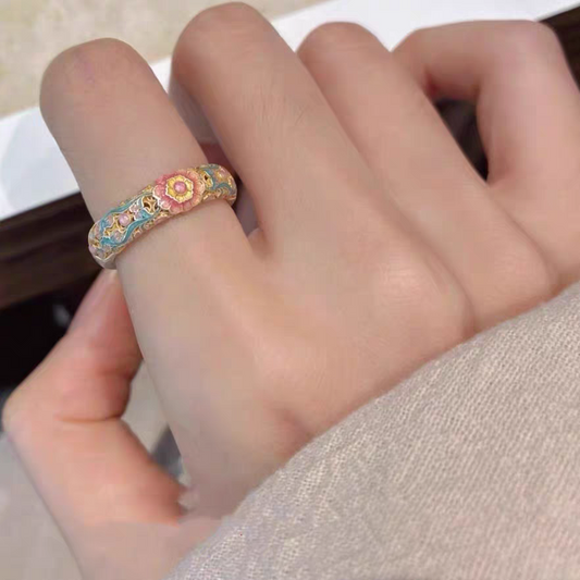 Traditional Dainty Ring 999.9 Silver with Certificate - Resizable