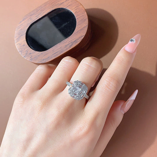 Luxurious Look Sterling Silver 925 Ring With high quality cubic Zircon