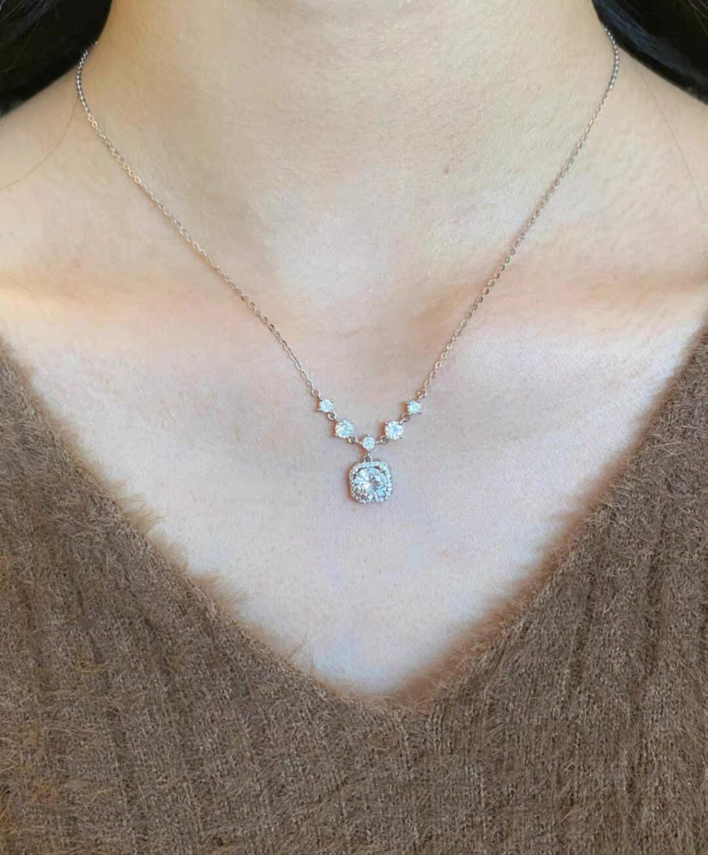 Exquisite Sterling Silver 925 Necklace with Cubic Zircon