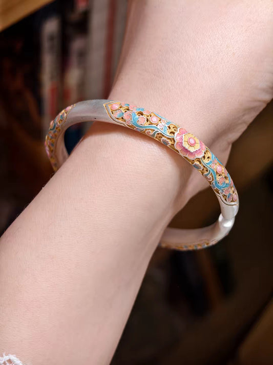 Traditional Dainty Heavy weight Made with 23grams 999.9 Silver with Certificate Cuff Bracelet