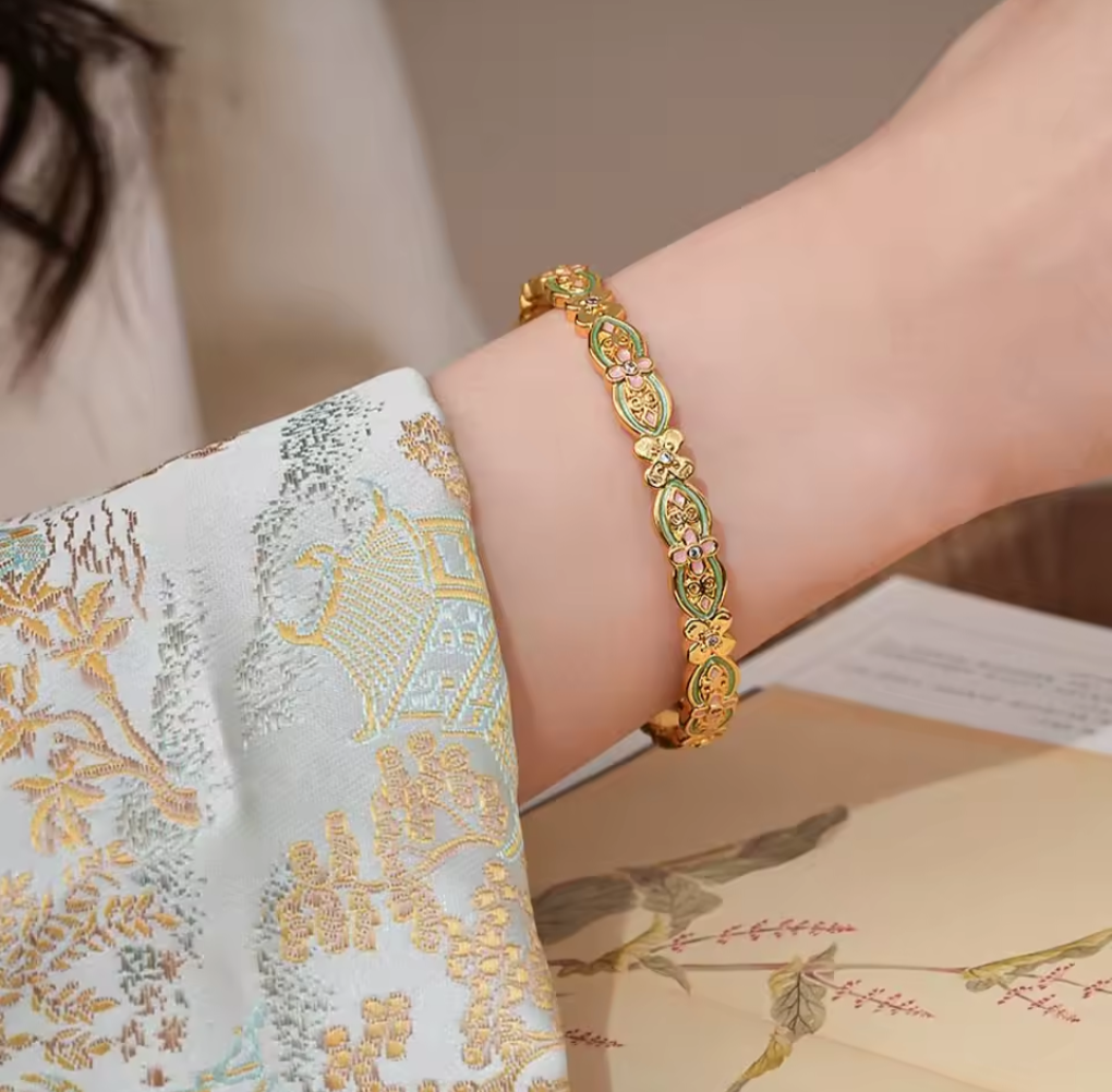 Traditional Cuff bangle bracelet 18k Gold Filled